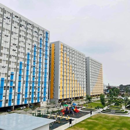 Vr Homes Pasig City エクステリア 写真