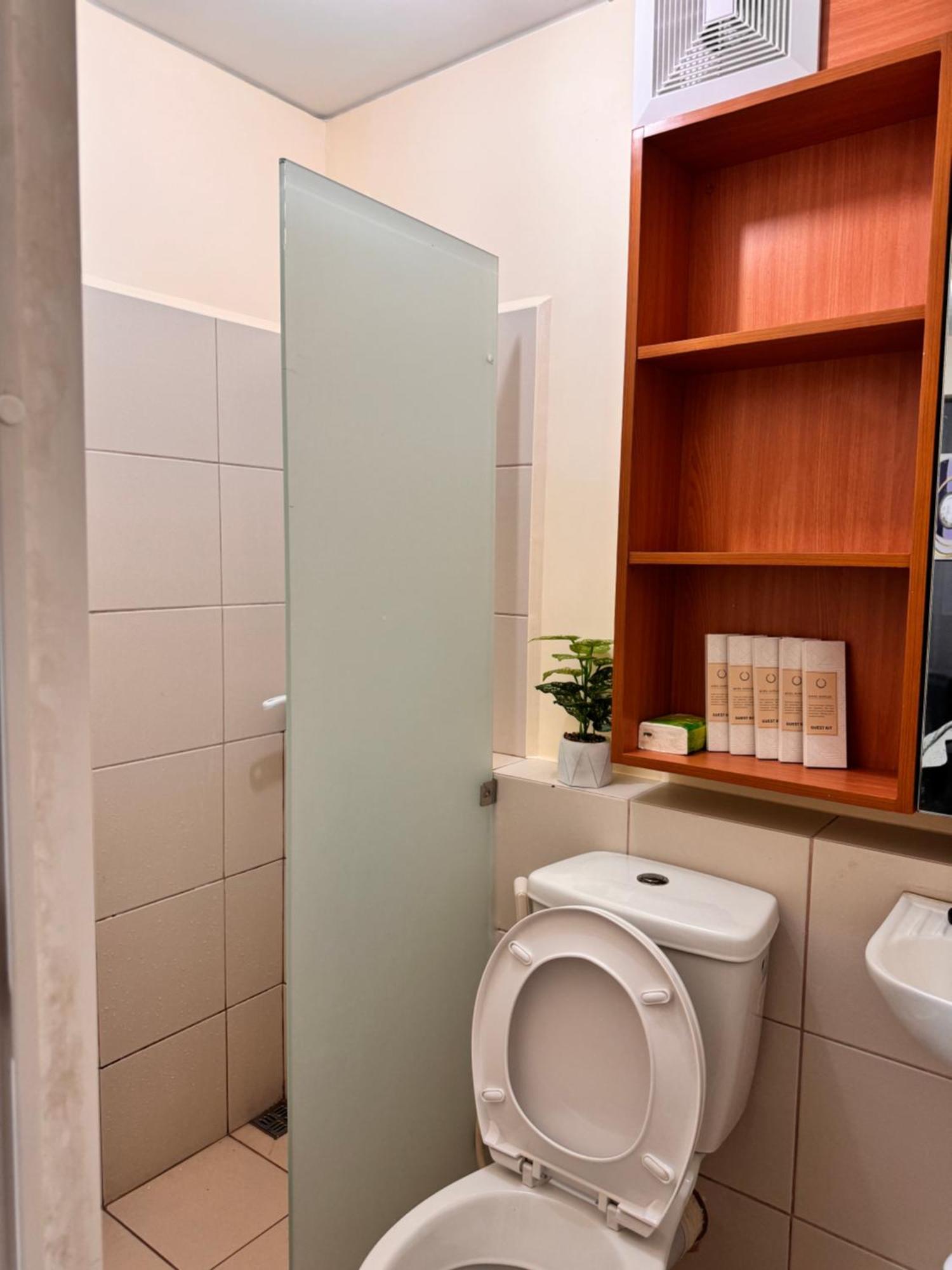 Vr Homes Pasig City エクステリア 写真